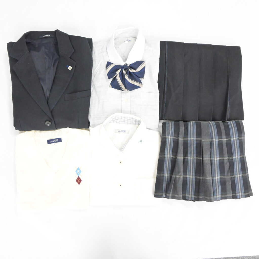 東京都八王子実践高校の制服を買取いたしました アイキャッチ画像