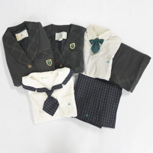 茨城県常磐大学高校の制服を買取いたしました アイキャッチ画像