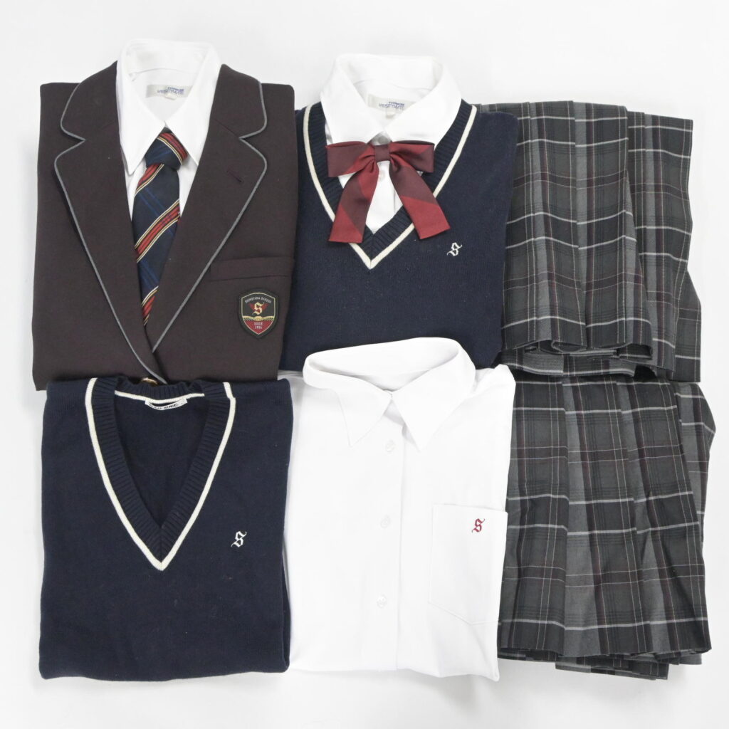 下山学園高校の制服を買取いたしました アイキャッチ画像
