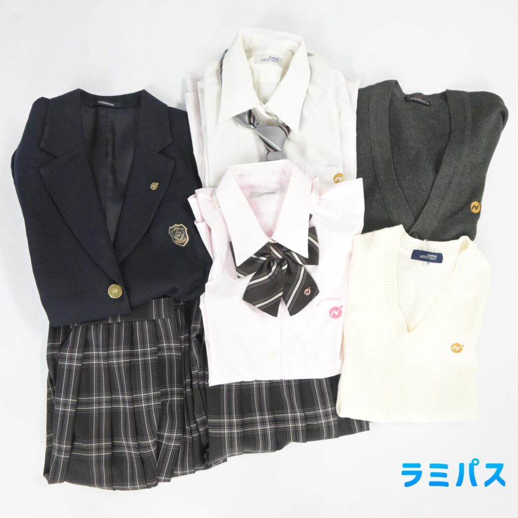 二松学舎大学附属柏高校の制服を買取いたしました アイキャッチ画像