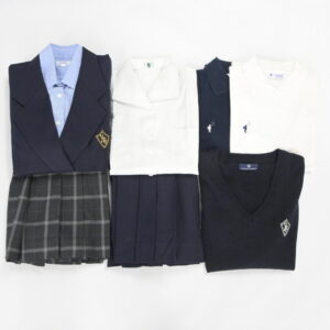 神奈川県横浜女学院中学校高等学校の制服を買取いたしました アイキャッチ画像