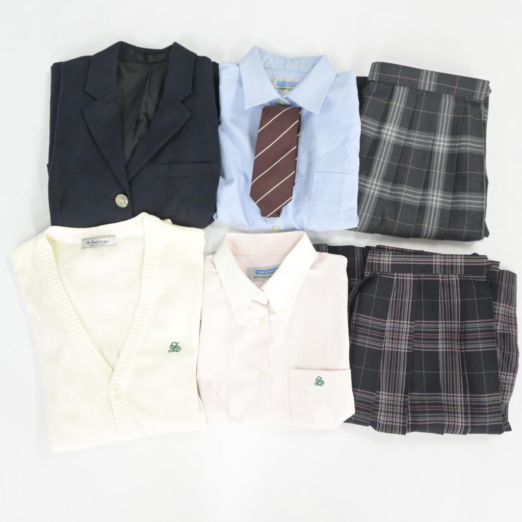 熊本県専修大学熊本玉名高校の制服を買取いたしました アイキャッチ画像