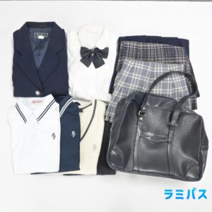 相模女子大学高等部の制服を買取いたしました アイキャッチ画像