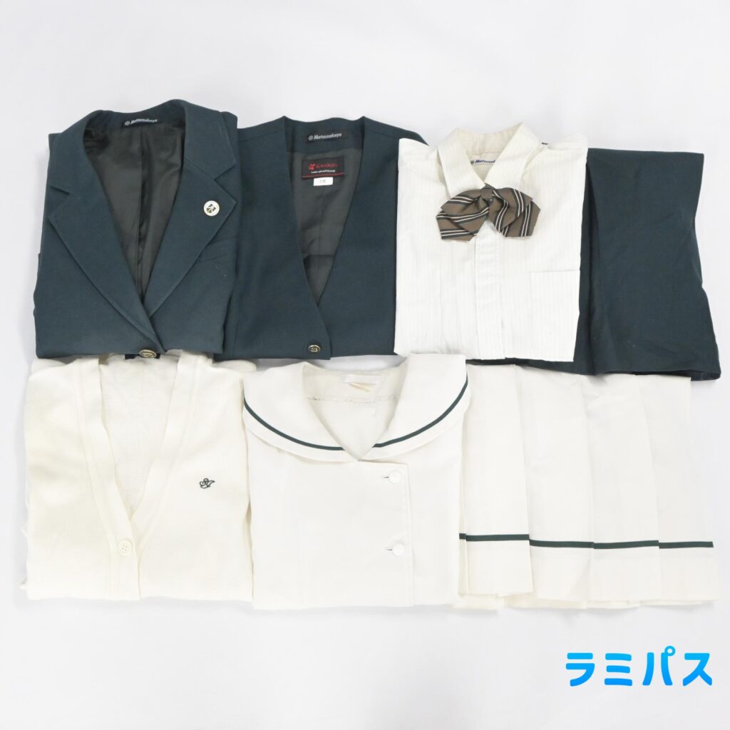 セントヨゼフ女子学園高校の制服を買取いたしました アイキャッチ画像